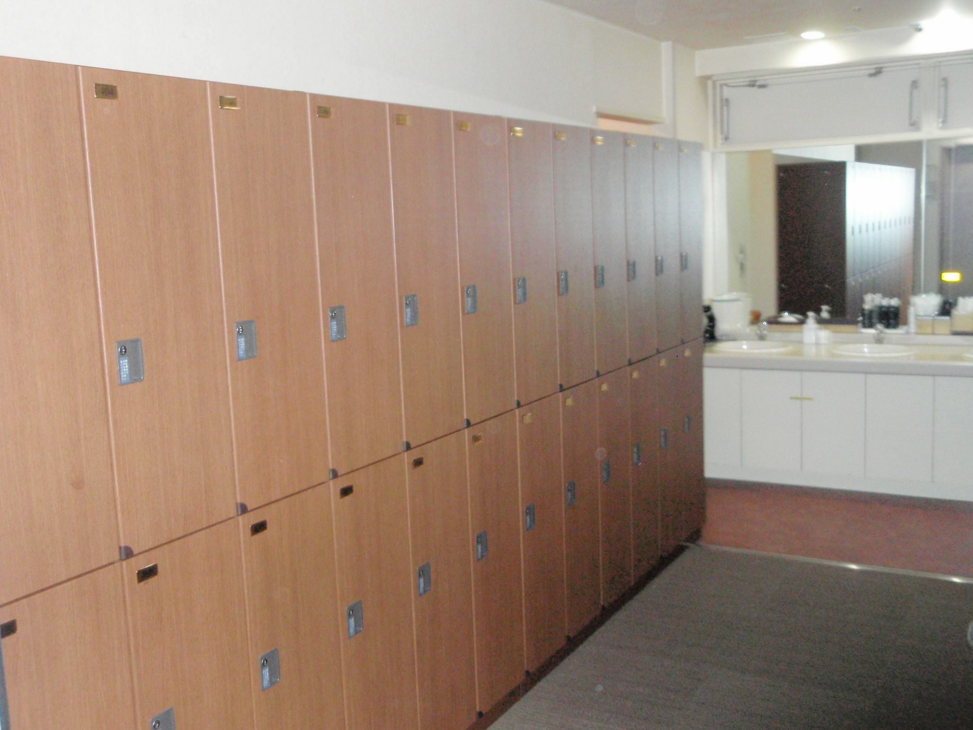 Capsule Hotel Kobe Sannomiya (Adults Only) Εξωτερικό φωτογραφία